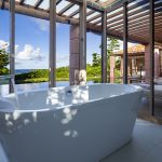 Bay Front Suite Bathroom