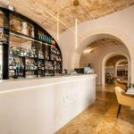 Amuni Bar