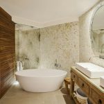 Grand Suite Duplex Bathroom