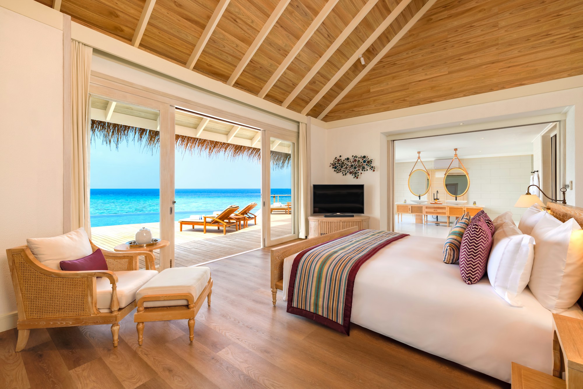 Two Bedroom Ocean Residence with Pool - Bedroom