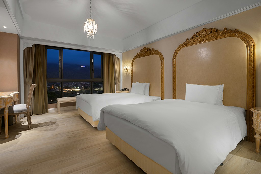 Normandy Standard Room - Twin