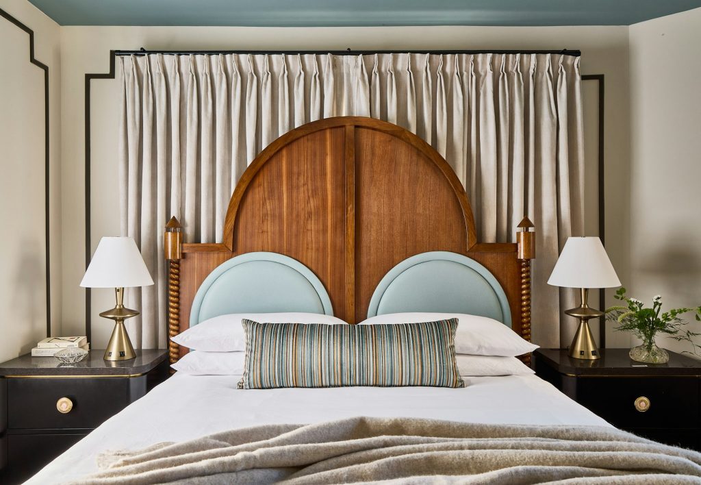 Redbud Junior Suite - Bedroom