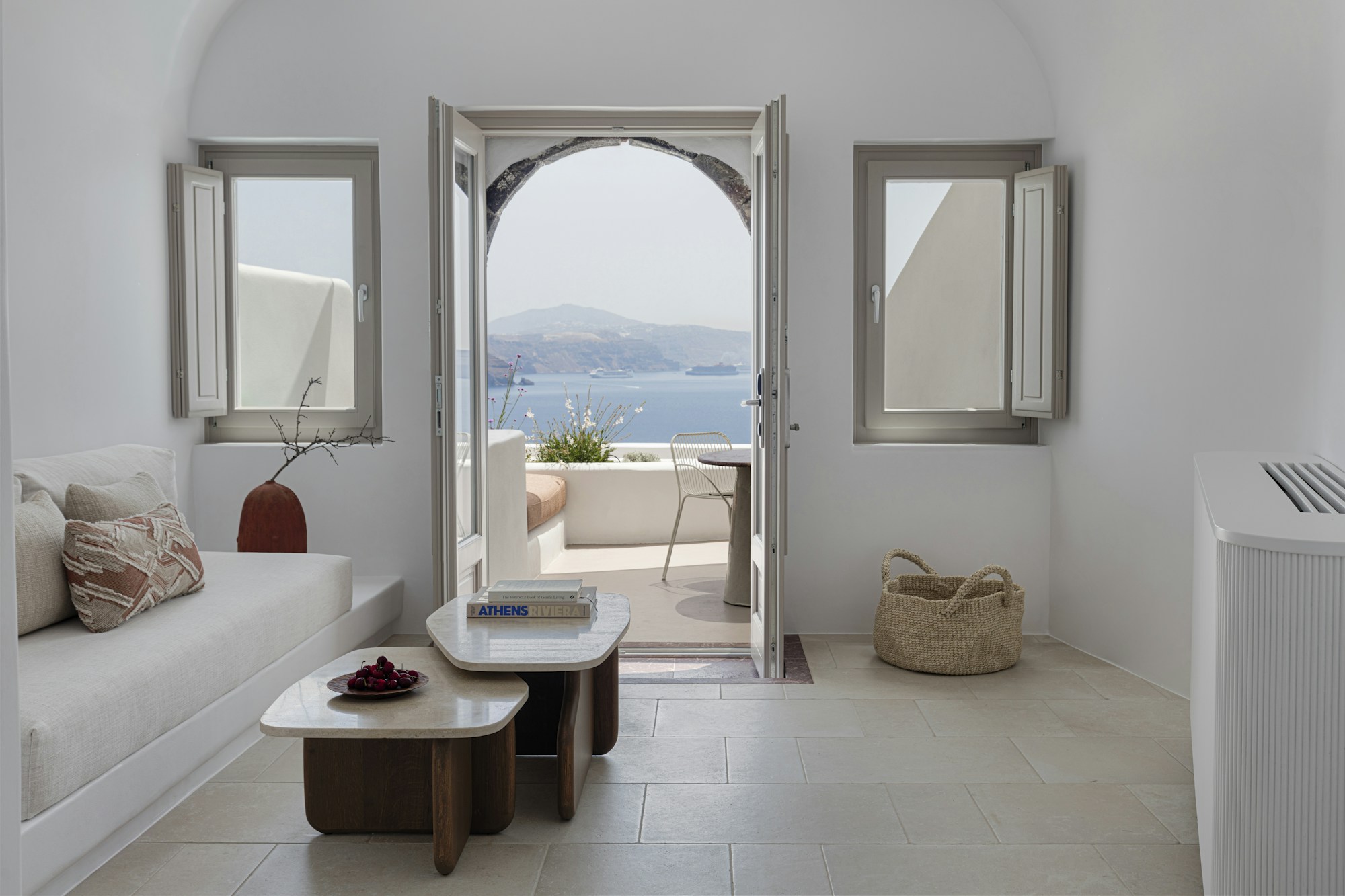 Superior Suite Plunge Pool - Living Area