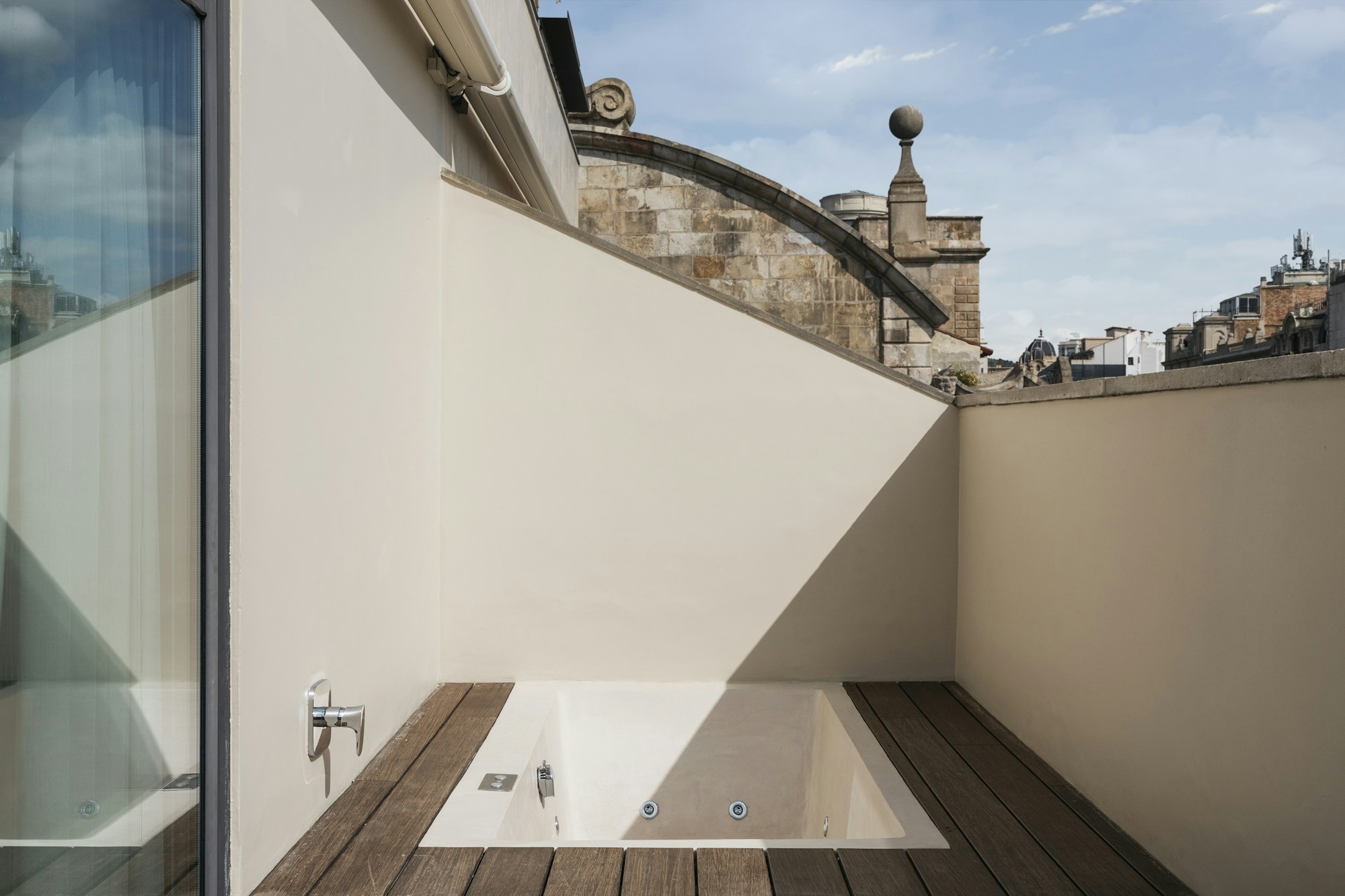 Diamond Suite Jacuzzi