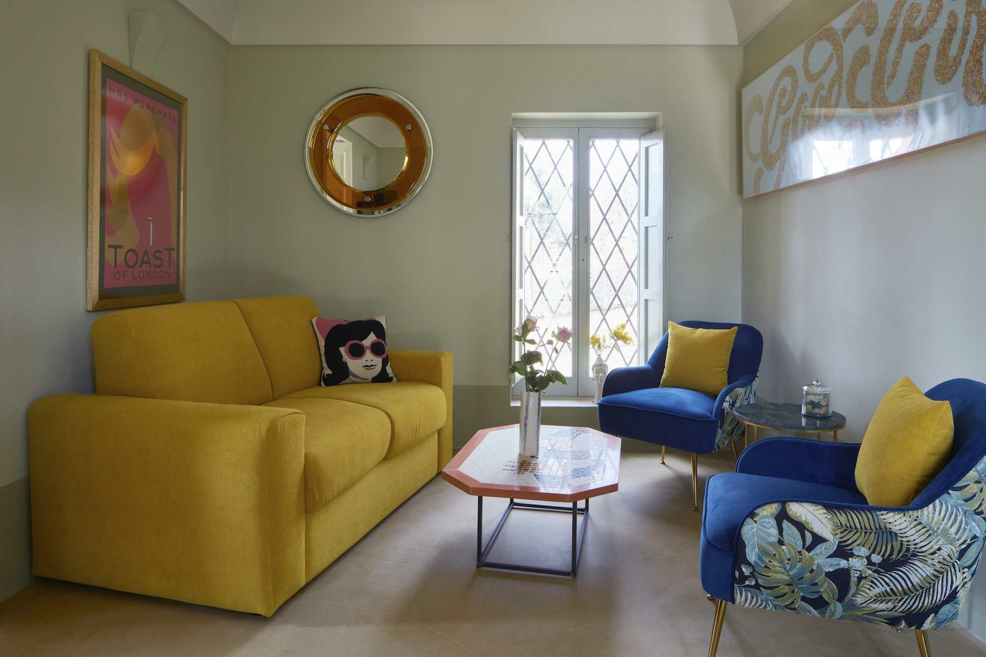 The Castle Cottage - Living Area