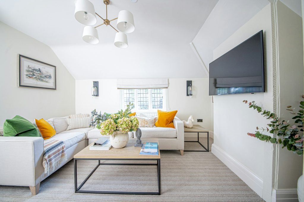 Sundial Cottage - Living Area