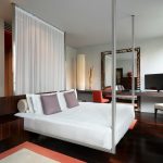 Deluxe - Bedroom