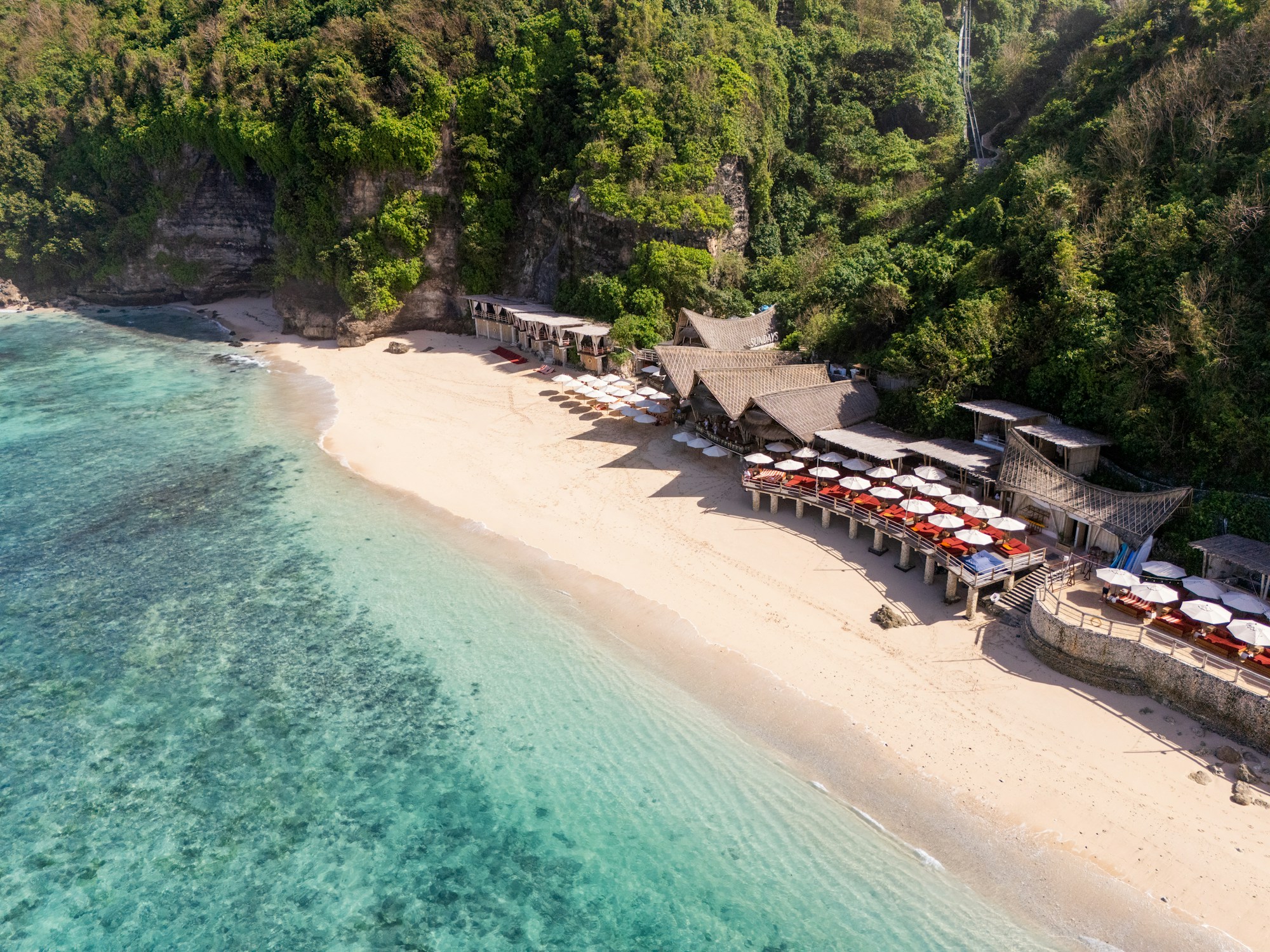 Sundays Beach Club