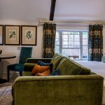 Splendid Historic Suite (The Hillingdon) - Living Area