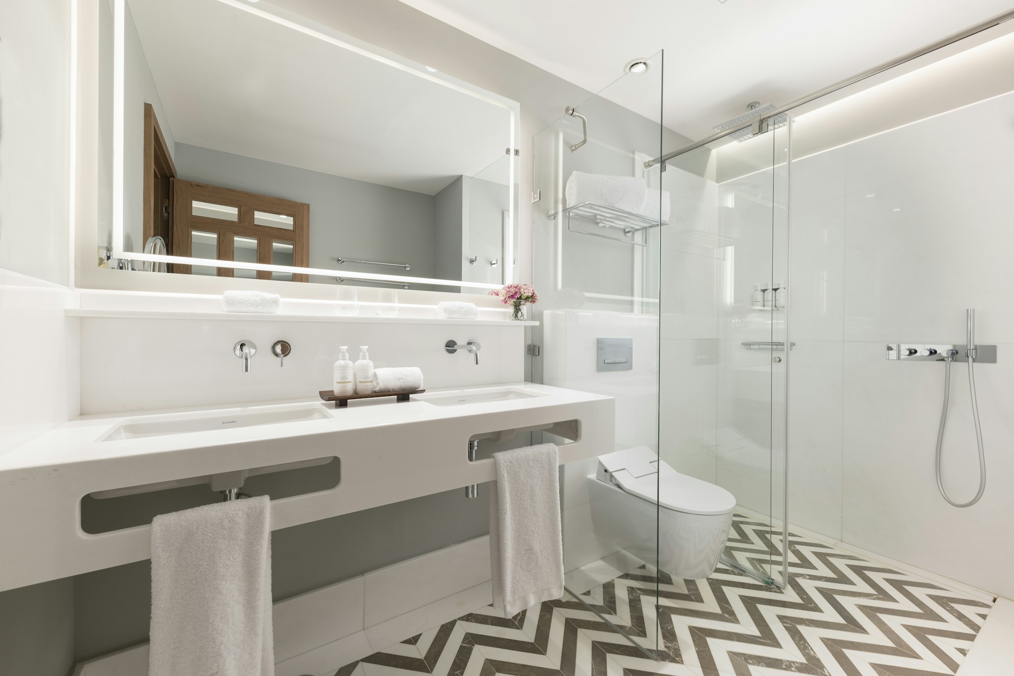 Familiar Solecio Bathroom