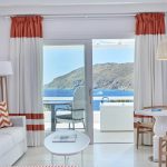 Honeymoon Suite with Outdoor Jacuzzi
