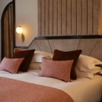 Deluxe Hotel Room - Bedroom
