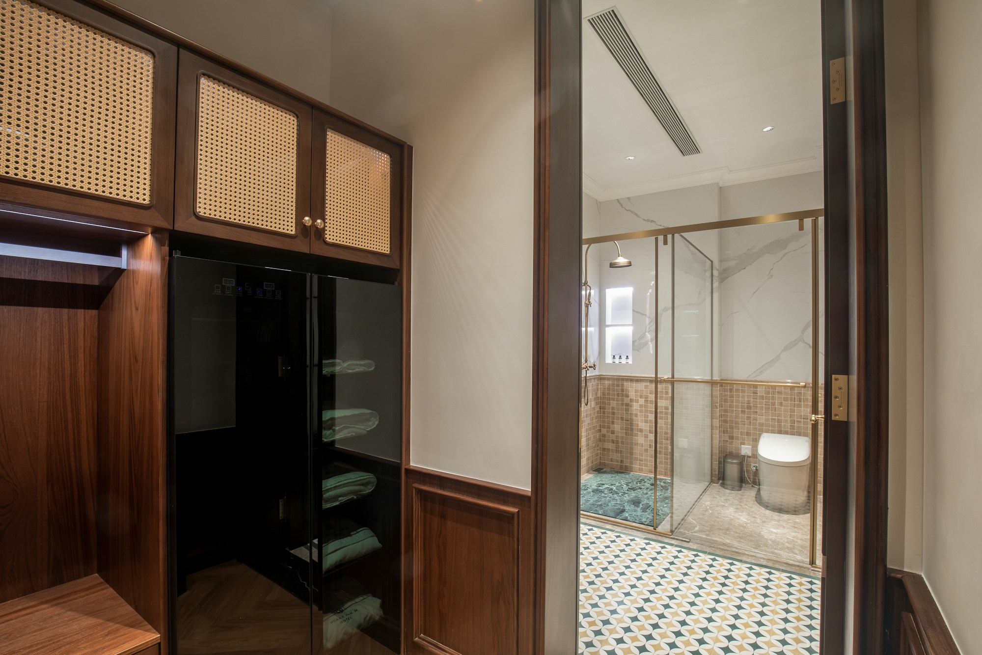 Deluxe View King Room - Bathroom