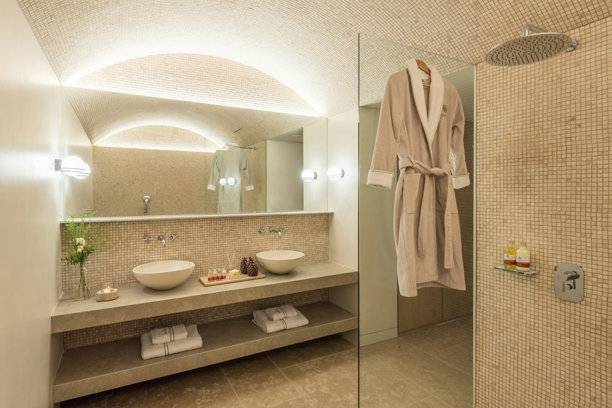 Executive Deluxe Bathroom At Energy Building