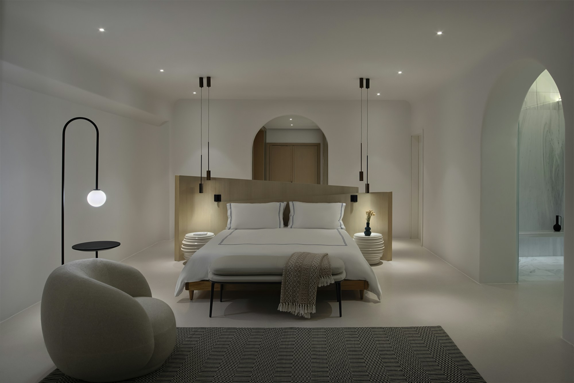 Grand 4-Bedroom Villa - Master Bedroom
