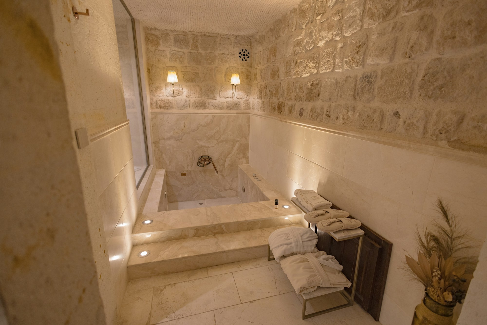 Heritage Loft Suite - Bathroom