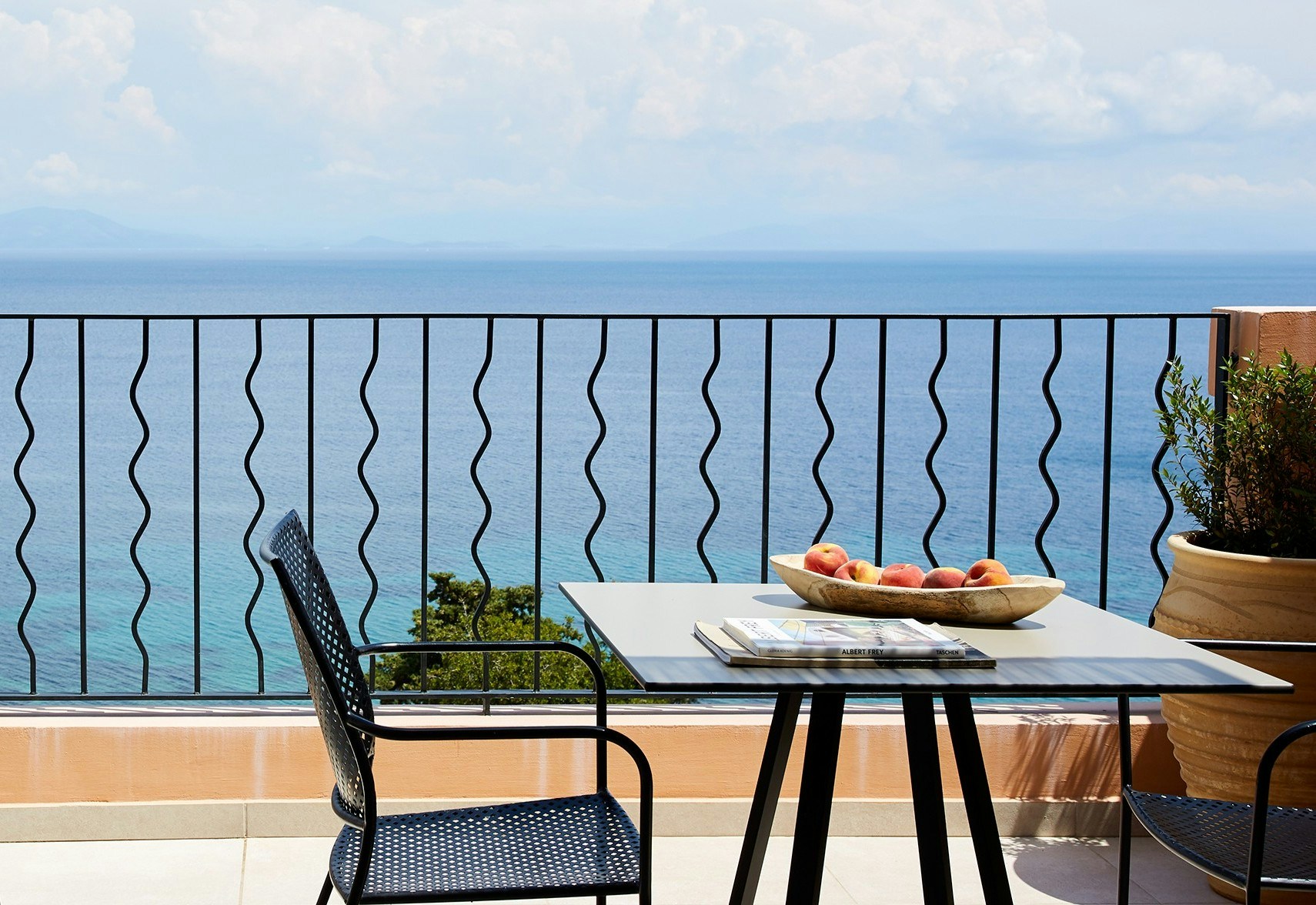 Deluxe Junior Suite Private Pool Retreat - Terrace