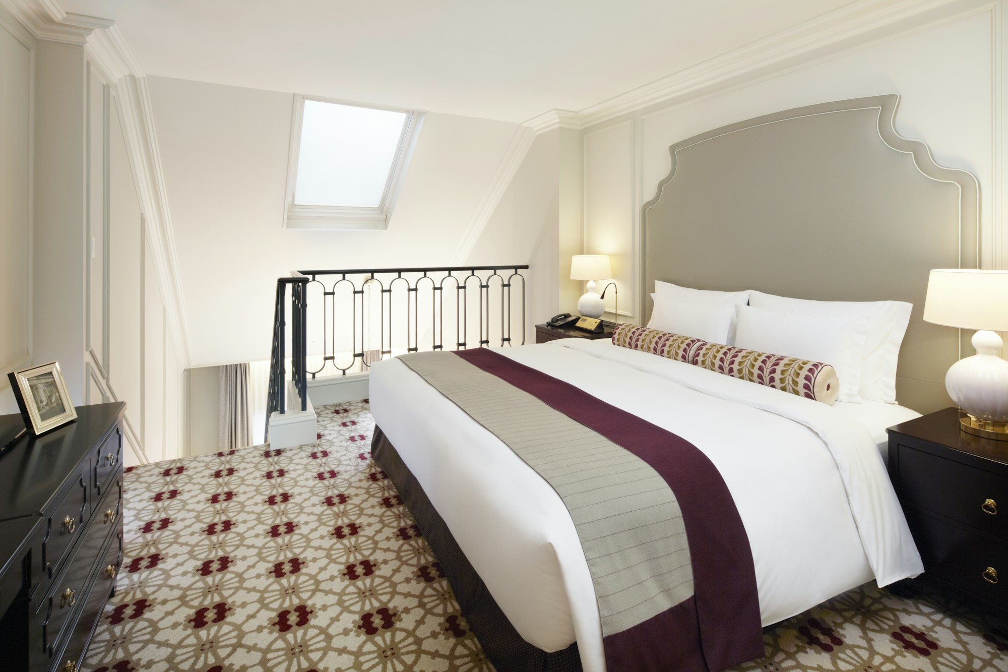 Maisonette King (Duplex) - Bedroom