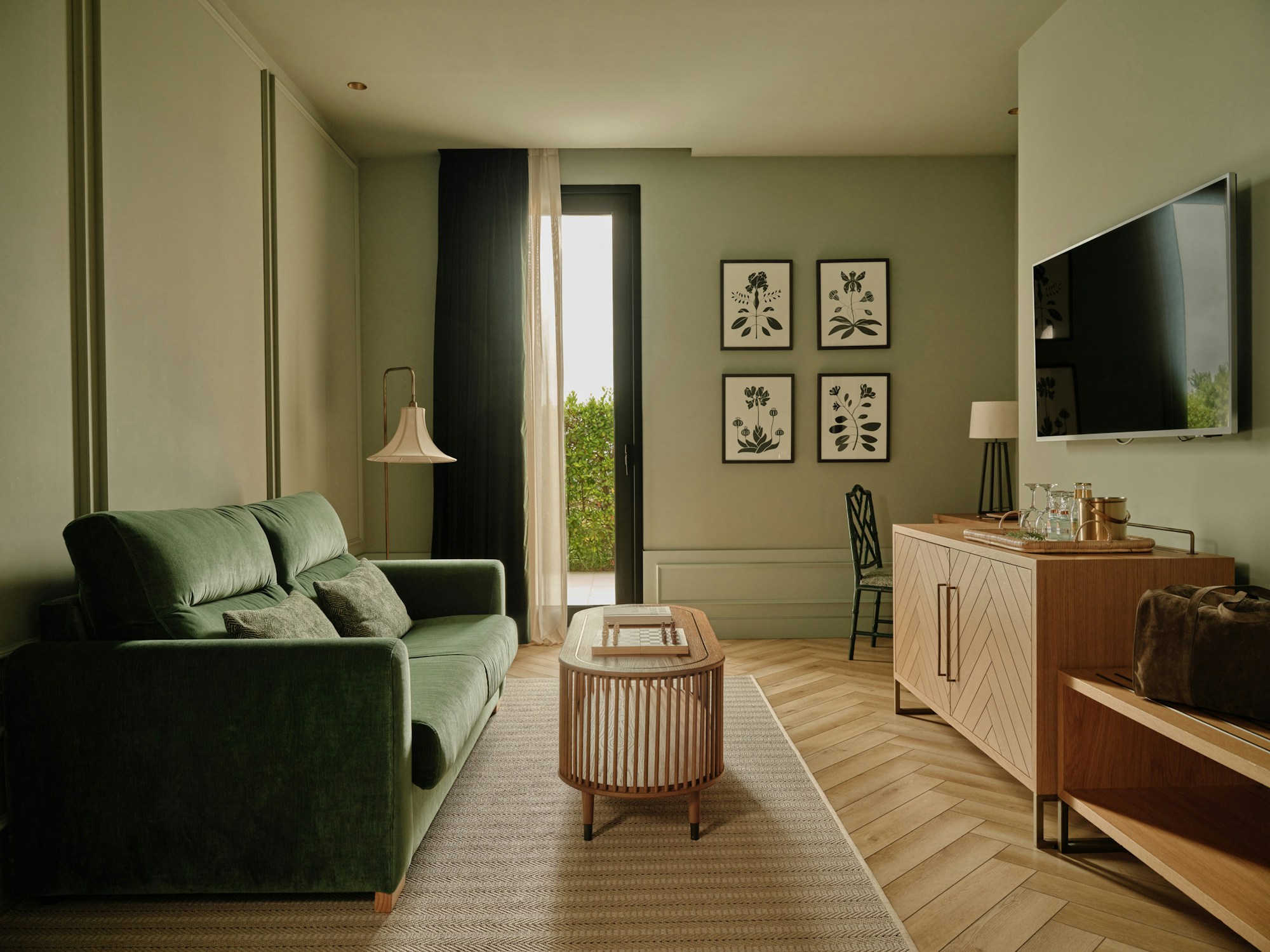 Master Room Terrace - Living Area