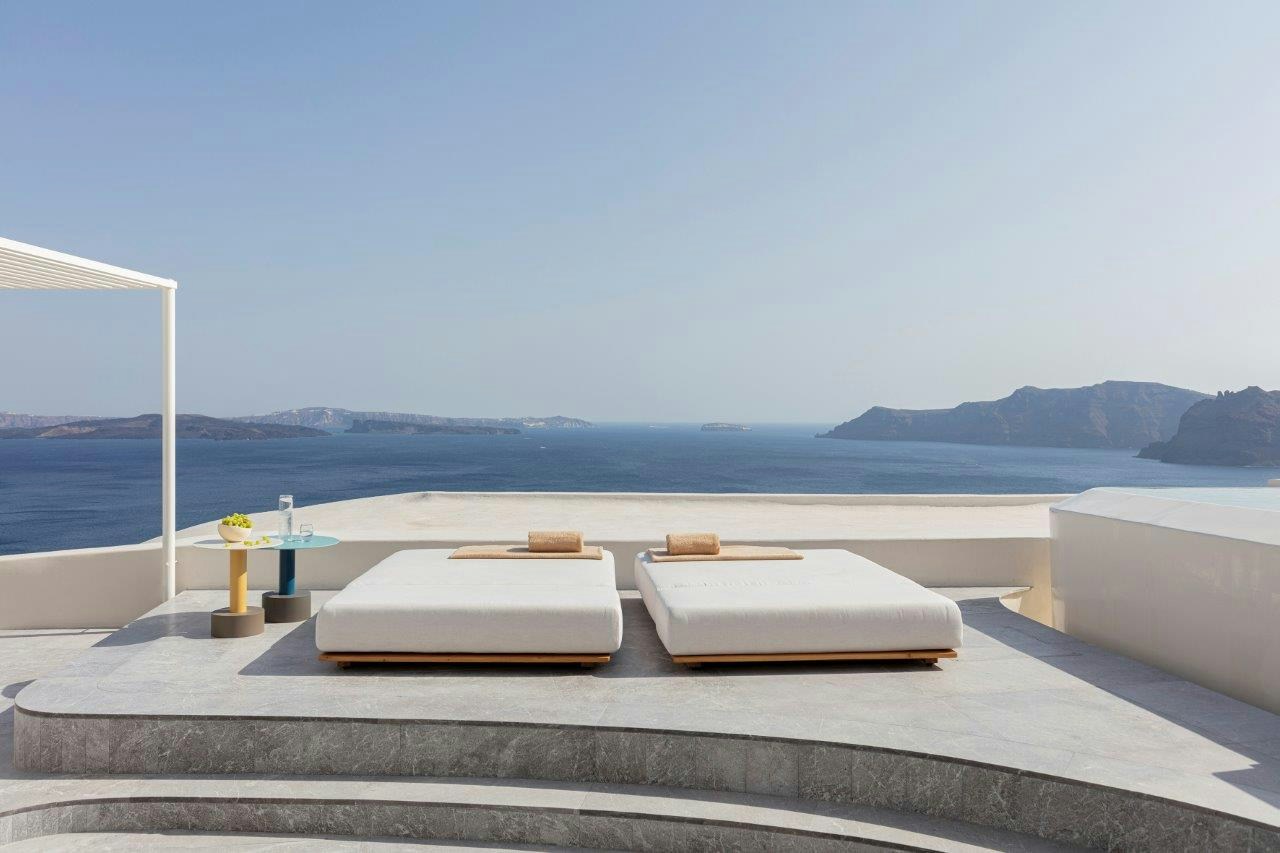 Two Bedroom Pool Villa with Caldera Sea View - Terrace