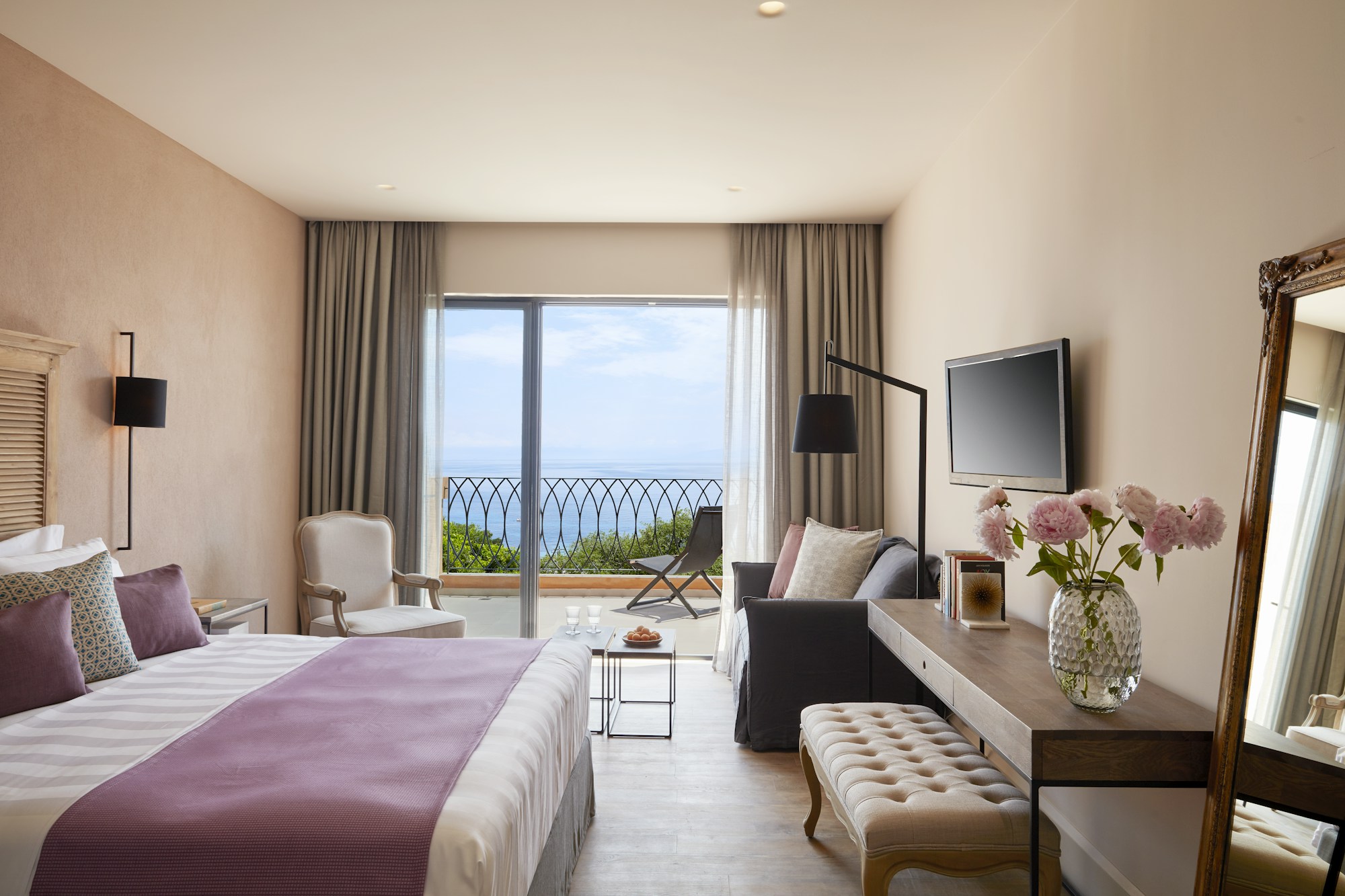Junior Suite - Bedroom