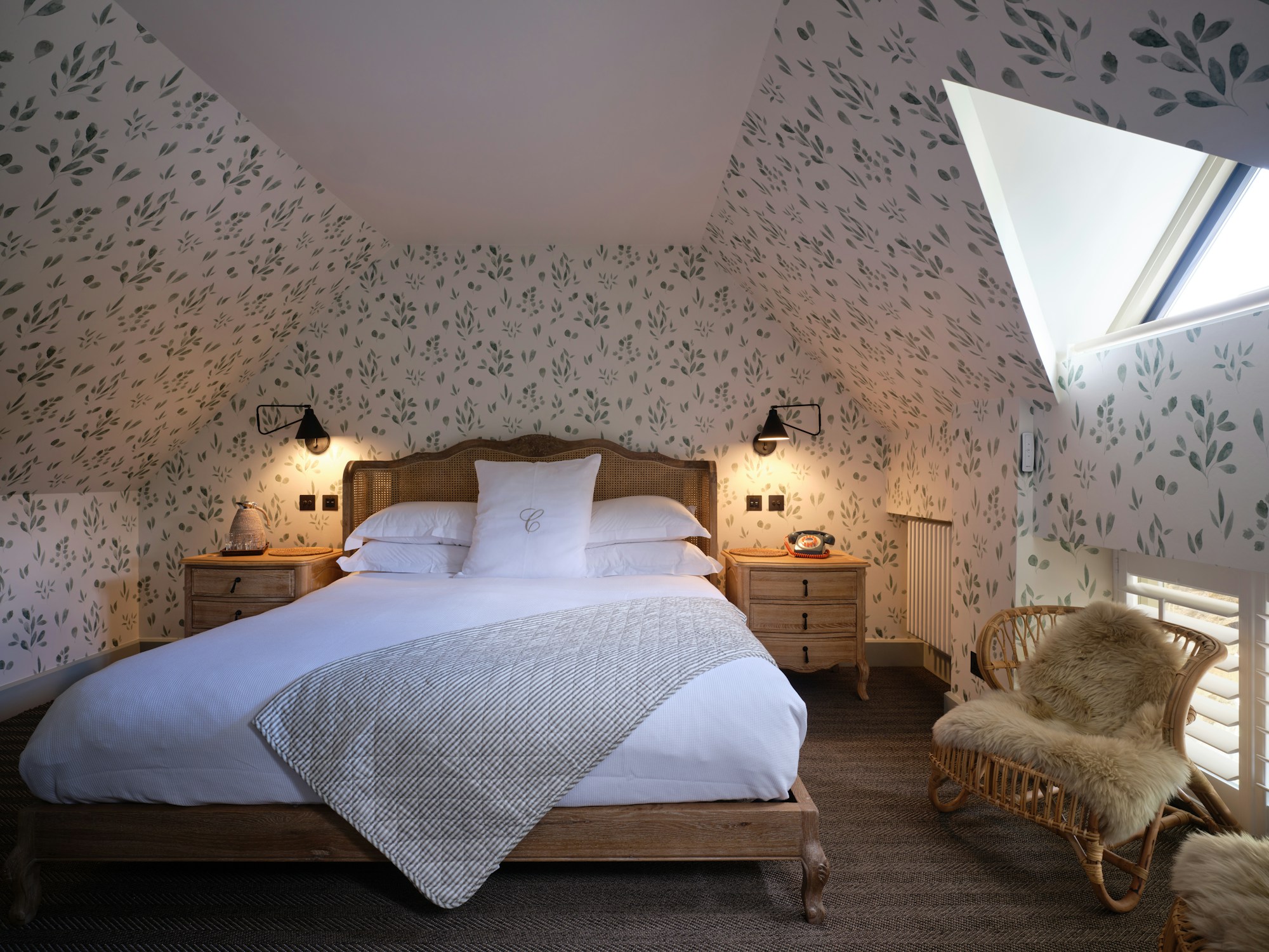 Barnsley Cottage - Bedroom