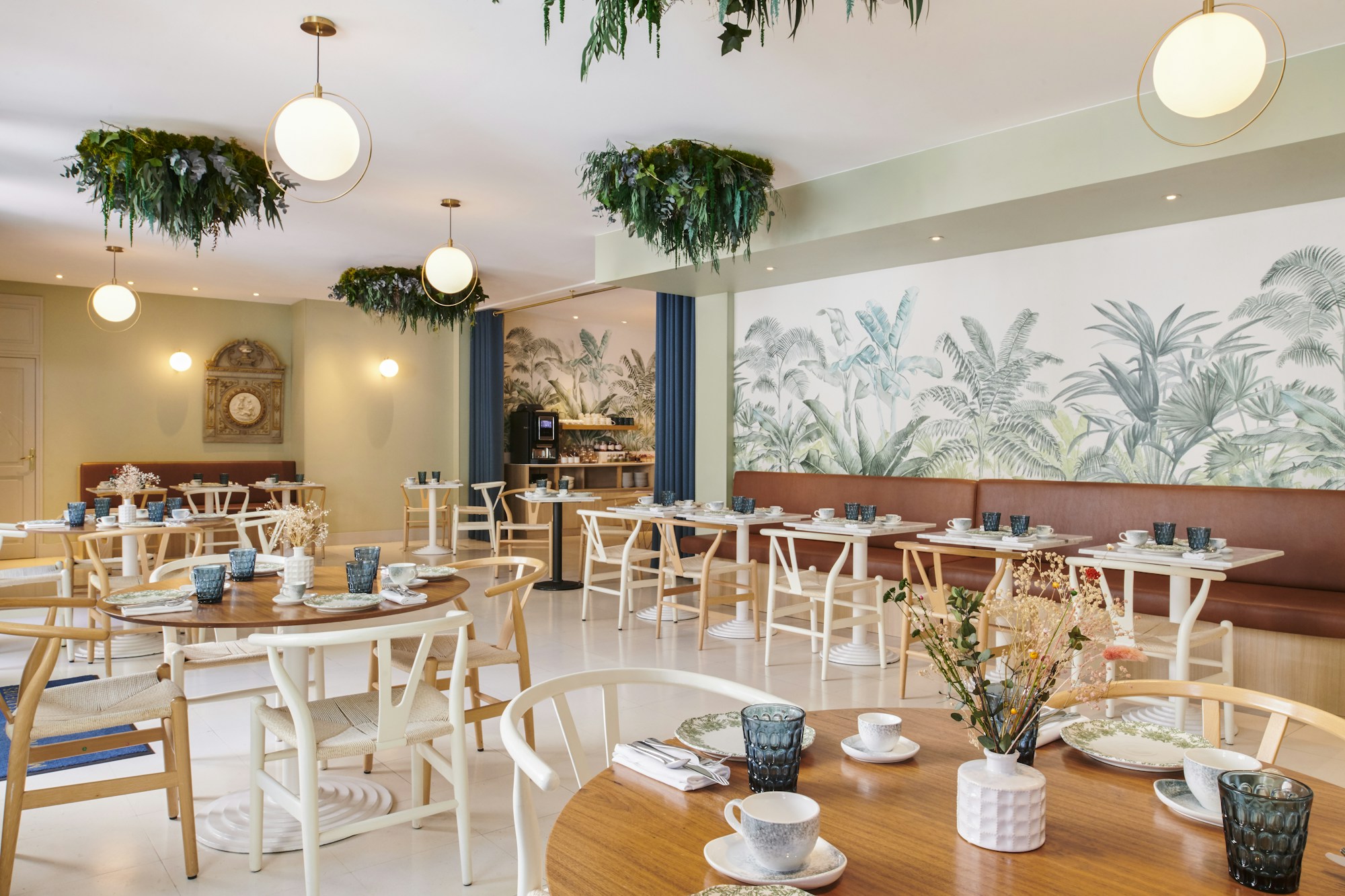 Breakfast Room