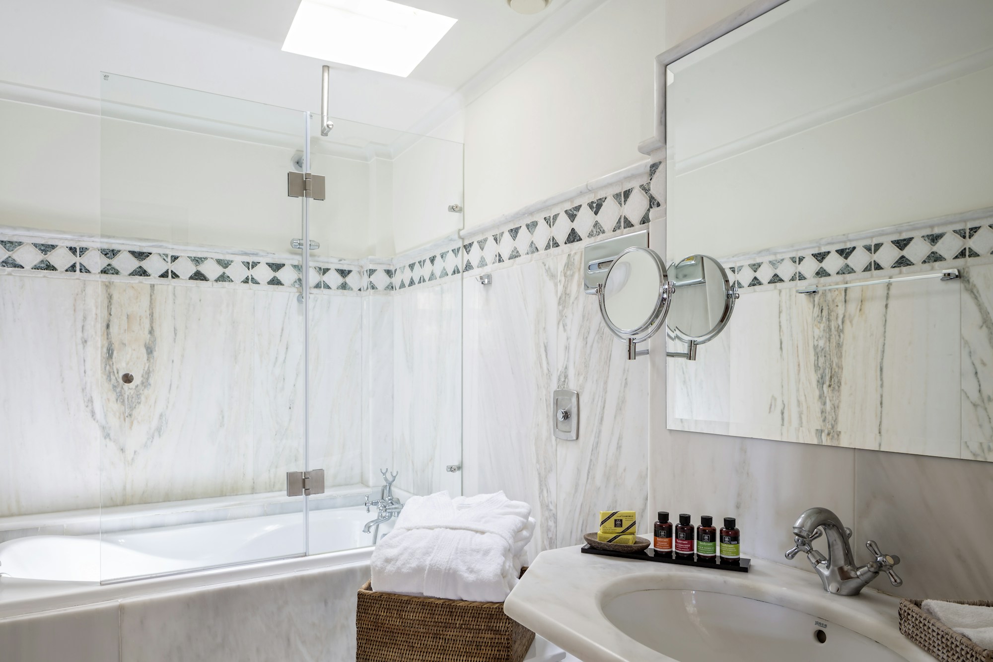 Deluxe Suite Double
