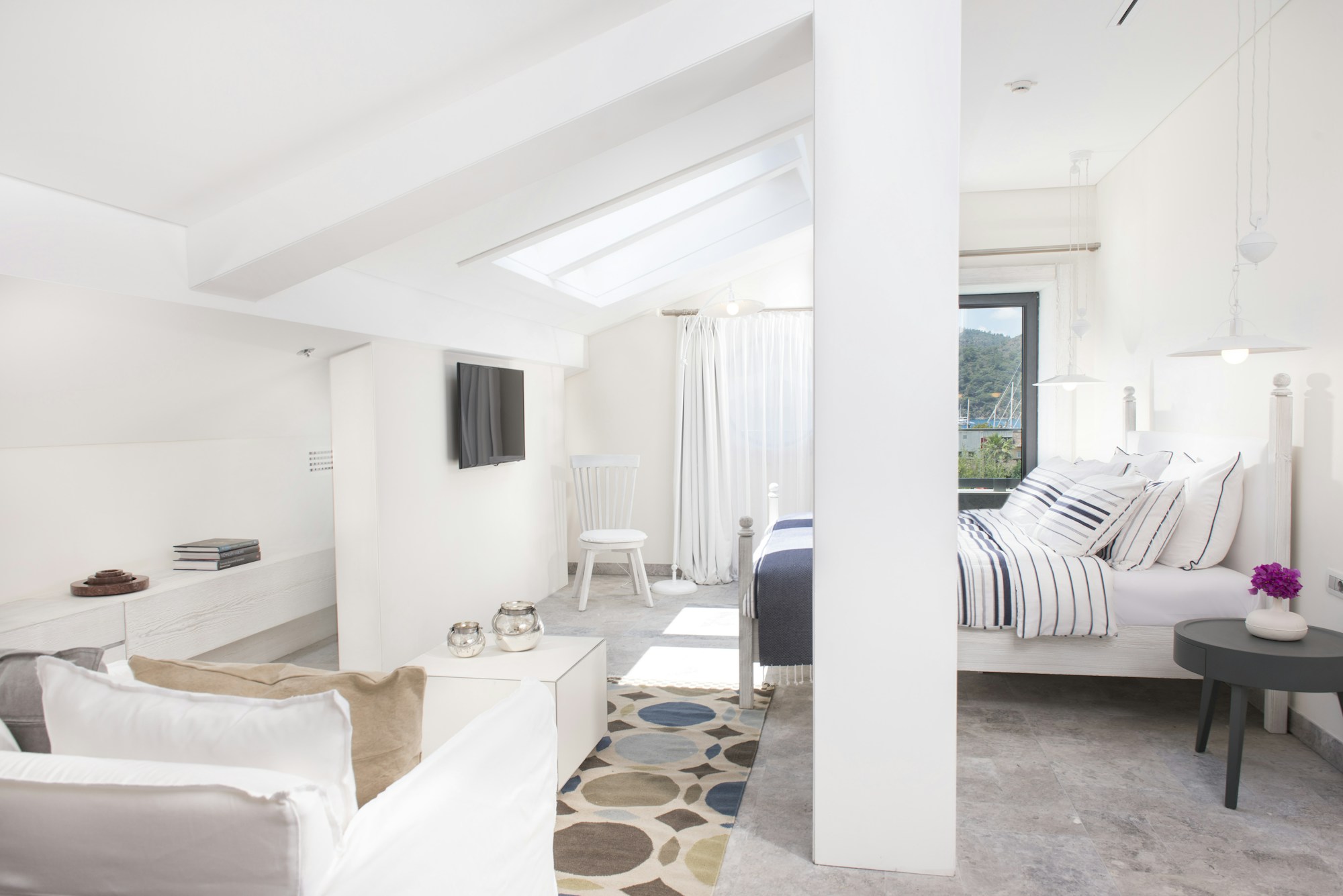 Grand Superior Room