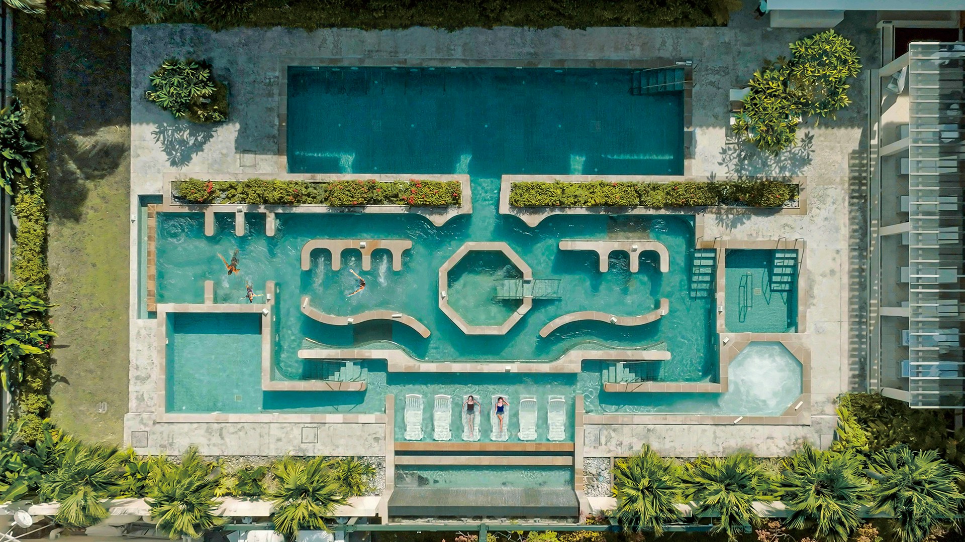 Bird's Eye View of Thalasso Pool
