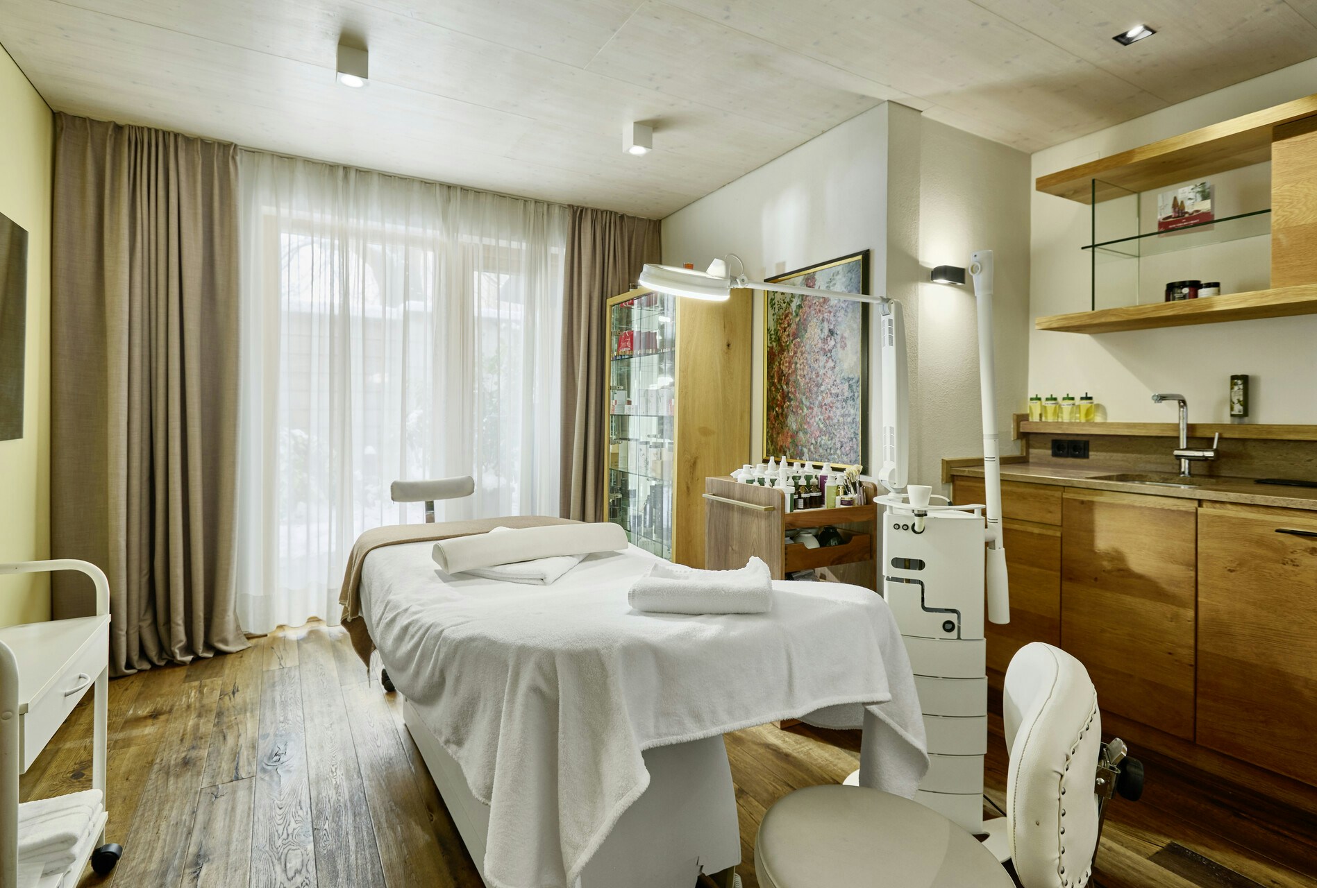 Room for Treatments