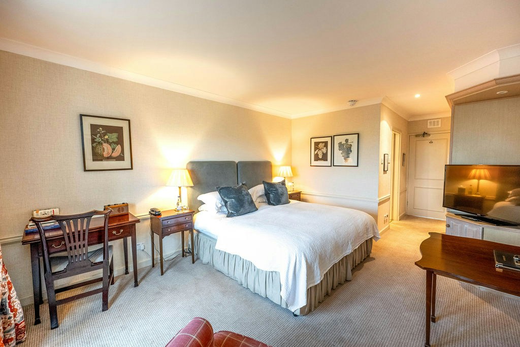 Main House Golf Wing Room - Bedroom