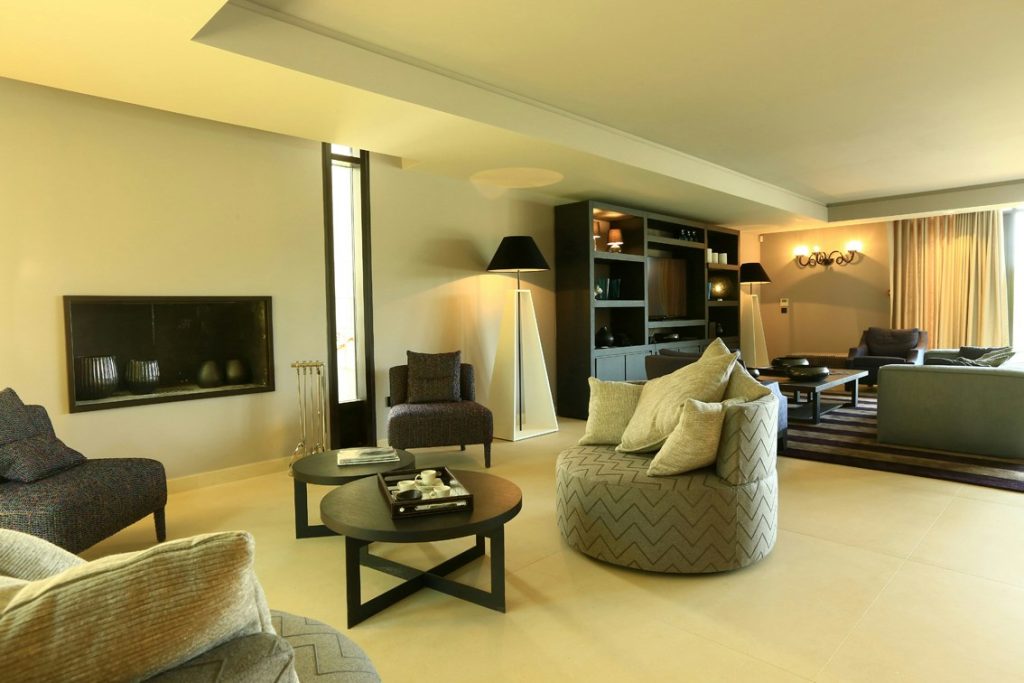 Deluxe Villa - Living Area