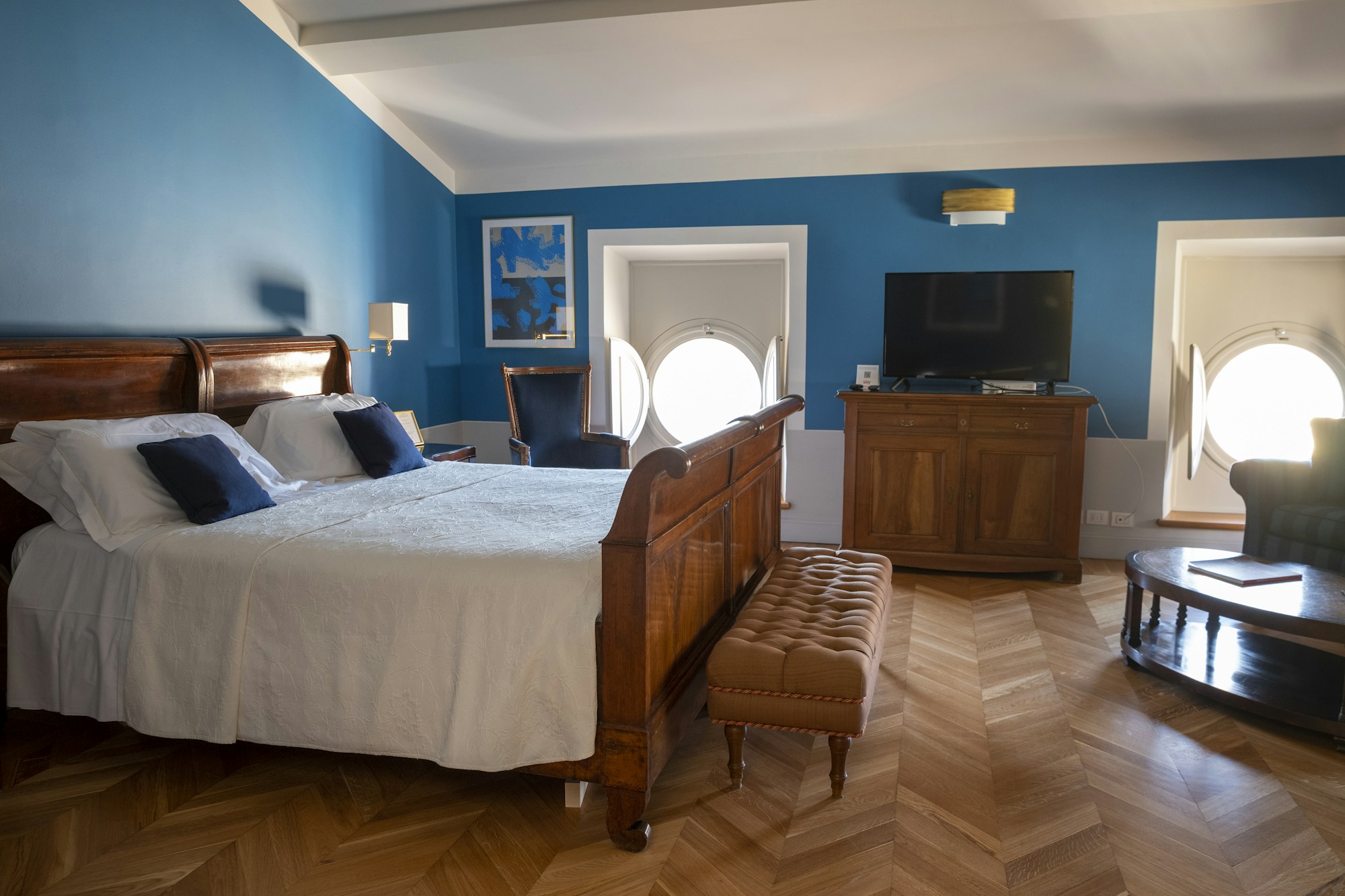 Junior Suite Blue