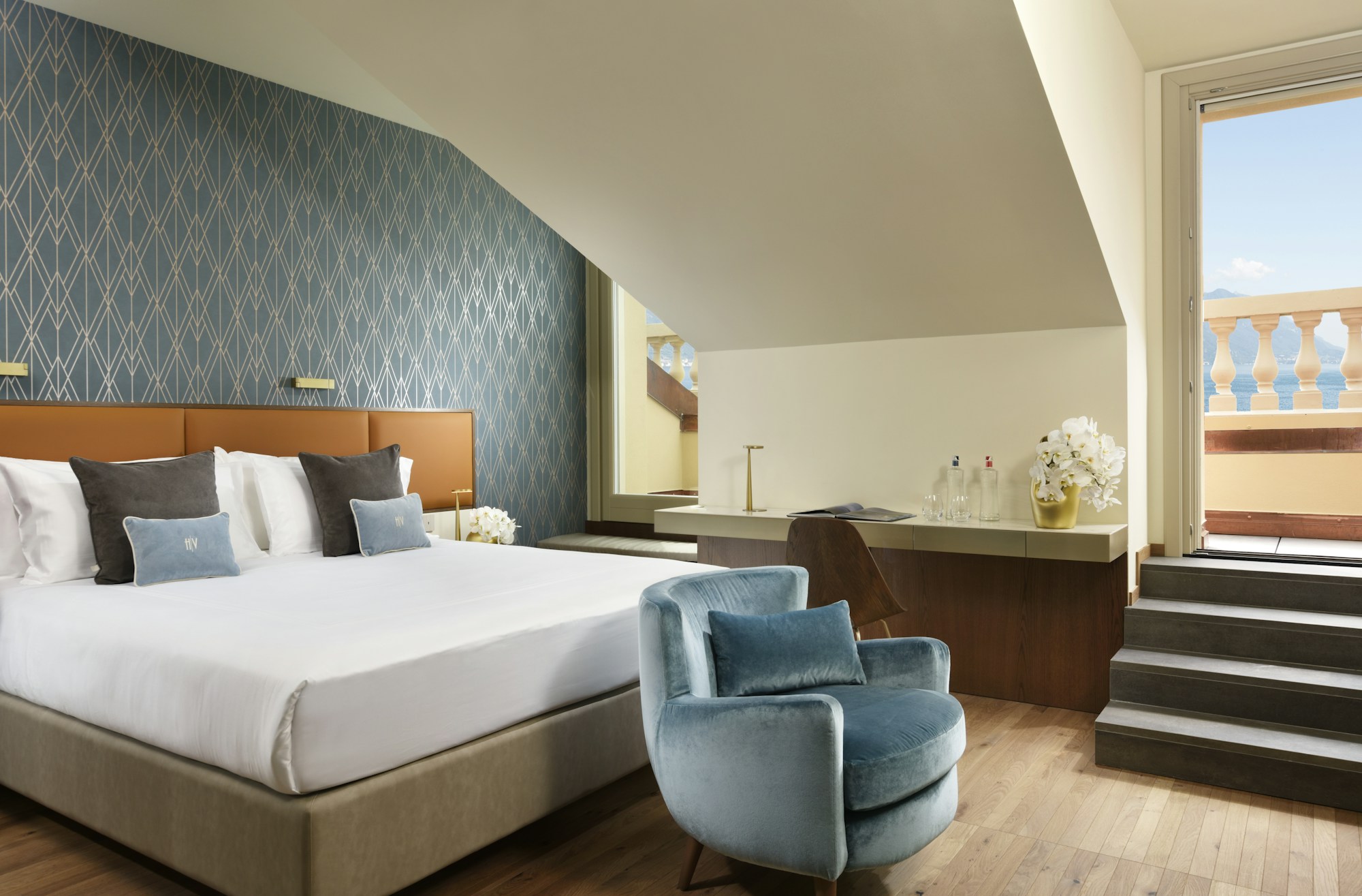 Loft Room Lake View - Bedroom