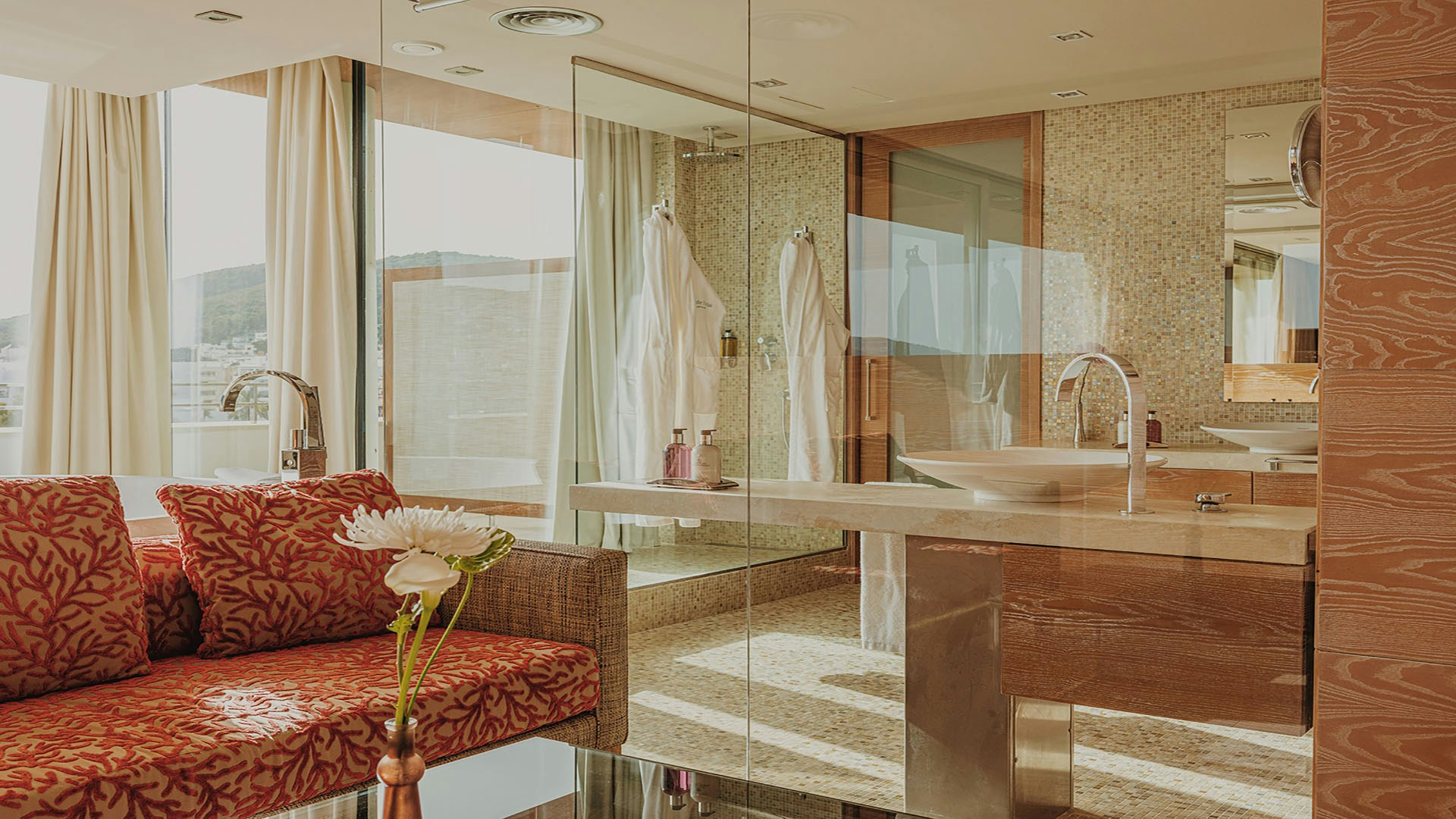 Cloud 9 Corner Suite - Bathroom