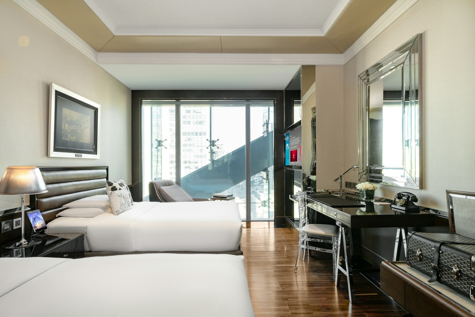 Deluxe Room Twin Beds - Bedroom