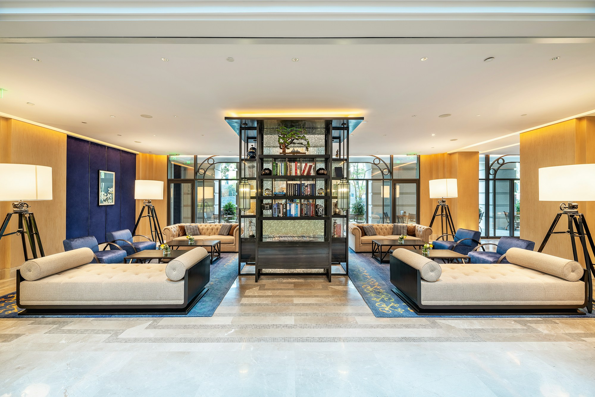 Lobby Bar