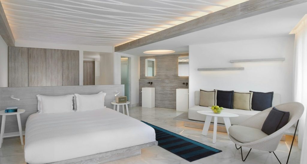 Elixir Pool Retreat Bedroom