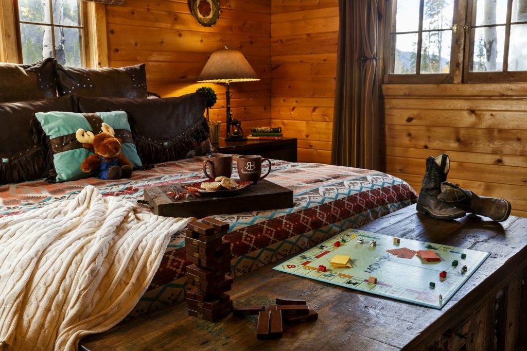 Old Bunk House Cabin - Bedroom