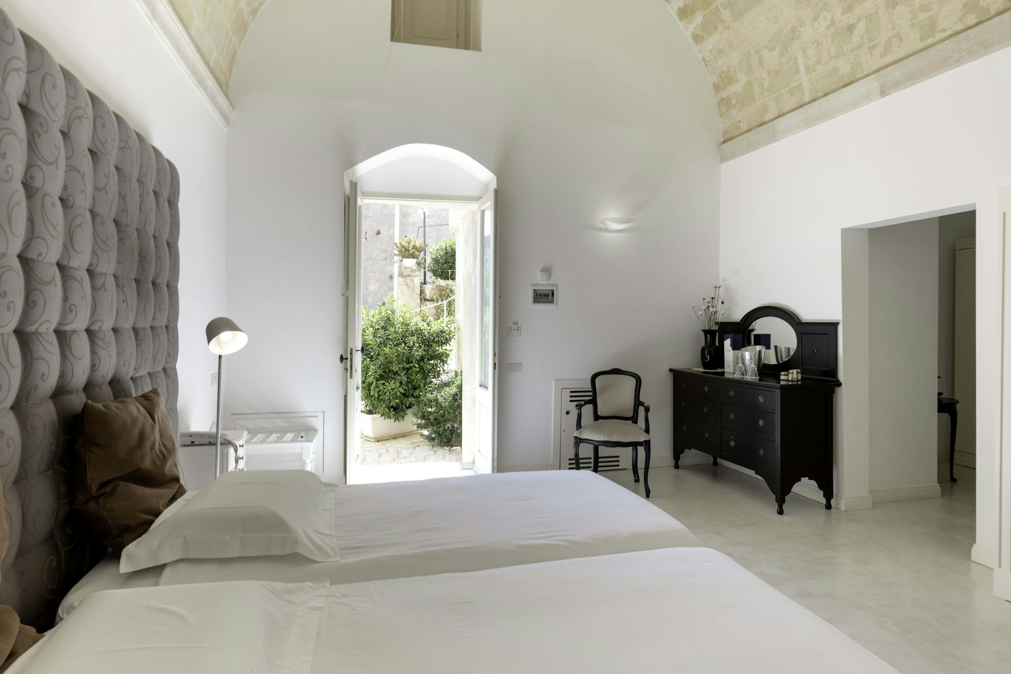 Palazzo with Patio - Room #54