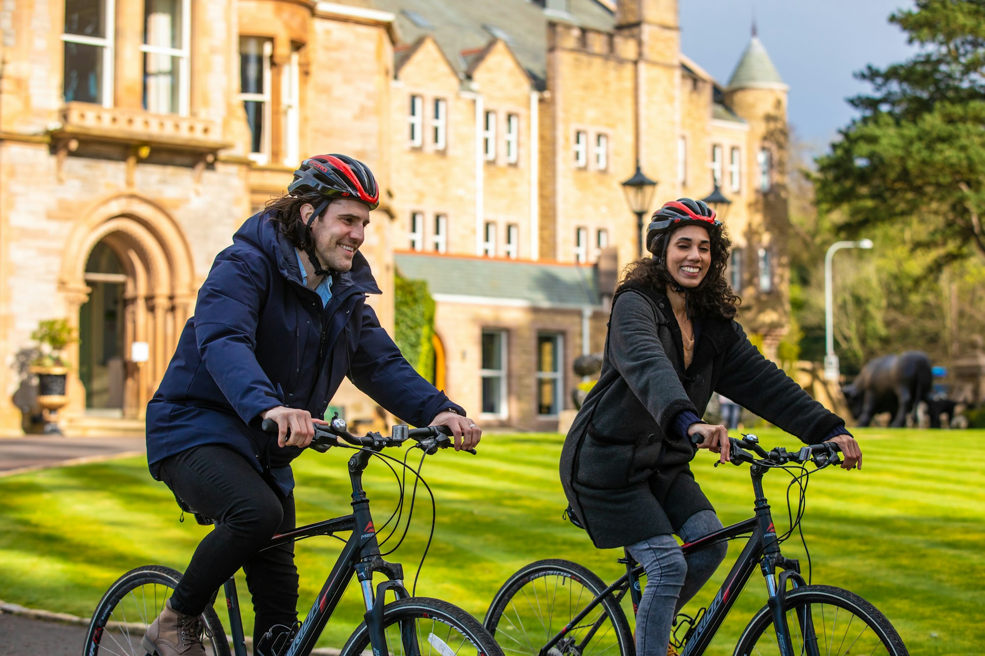 Cycle through the grounds