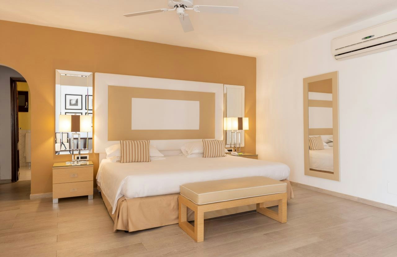 Privilege - Bedroom