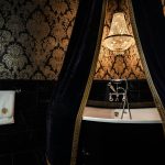 Carnaval A Venise - Bathtub