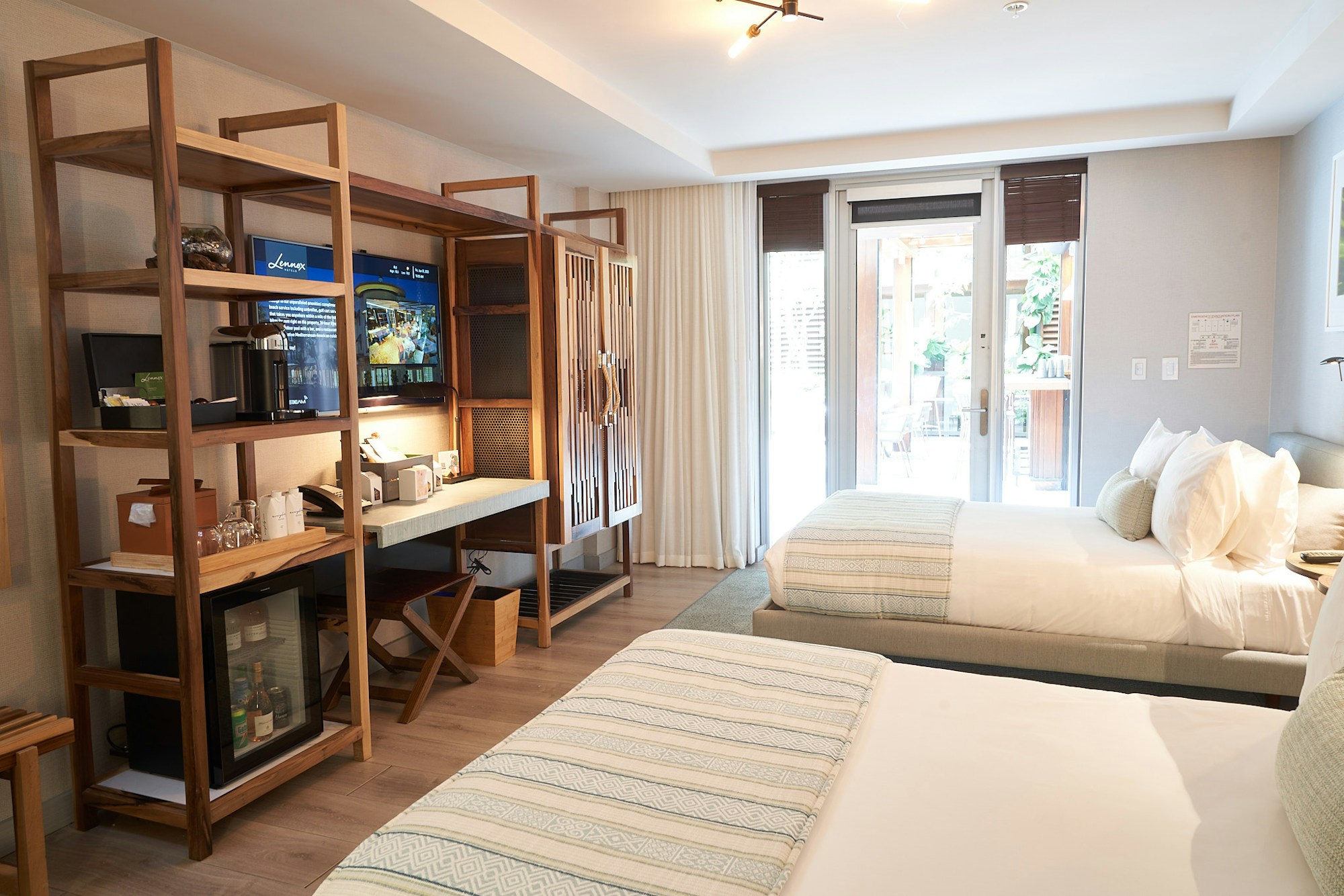 Pool Double Room - Bedroom