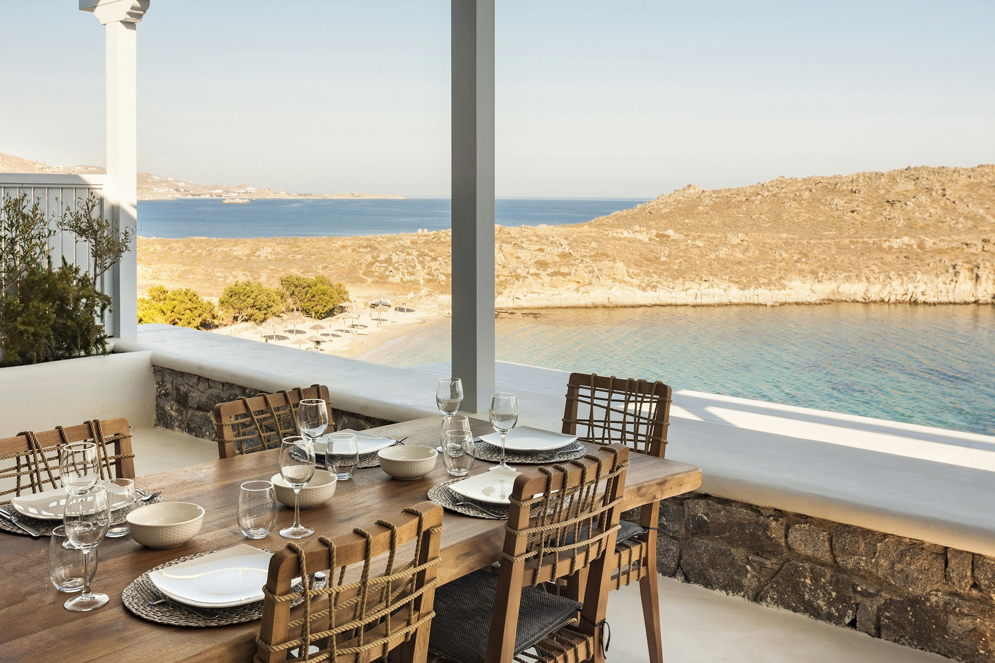 Family and Friends Seaside Villa - Terrace Dining