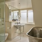 Farmhouse Suite - Bathroom