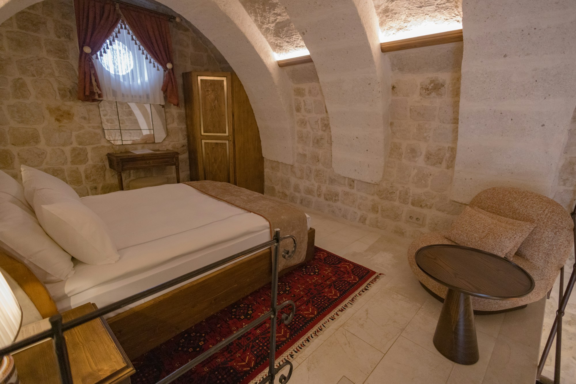 Heritage Loft Suite - Bedroom
