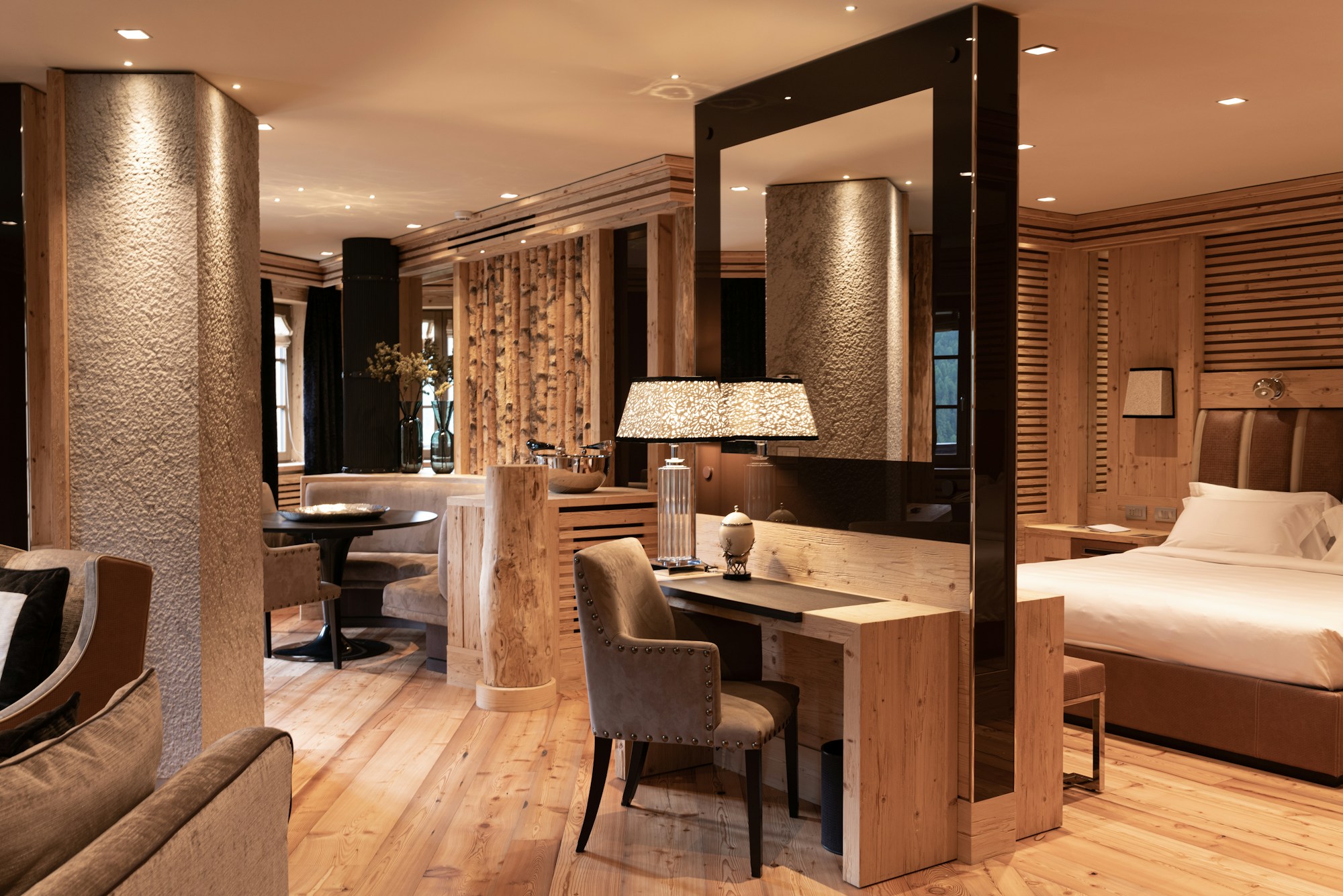 Signature Dolomites Suite - Living Area