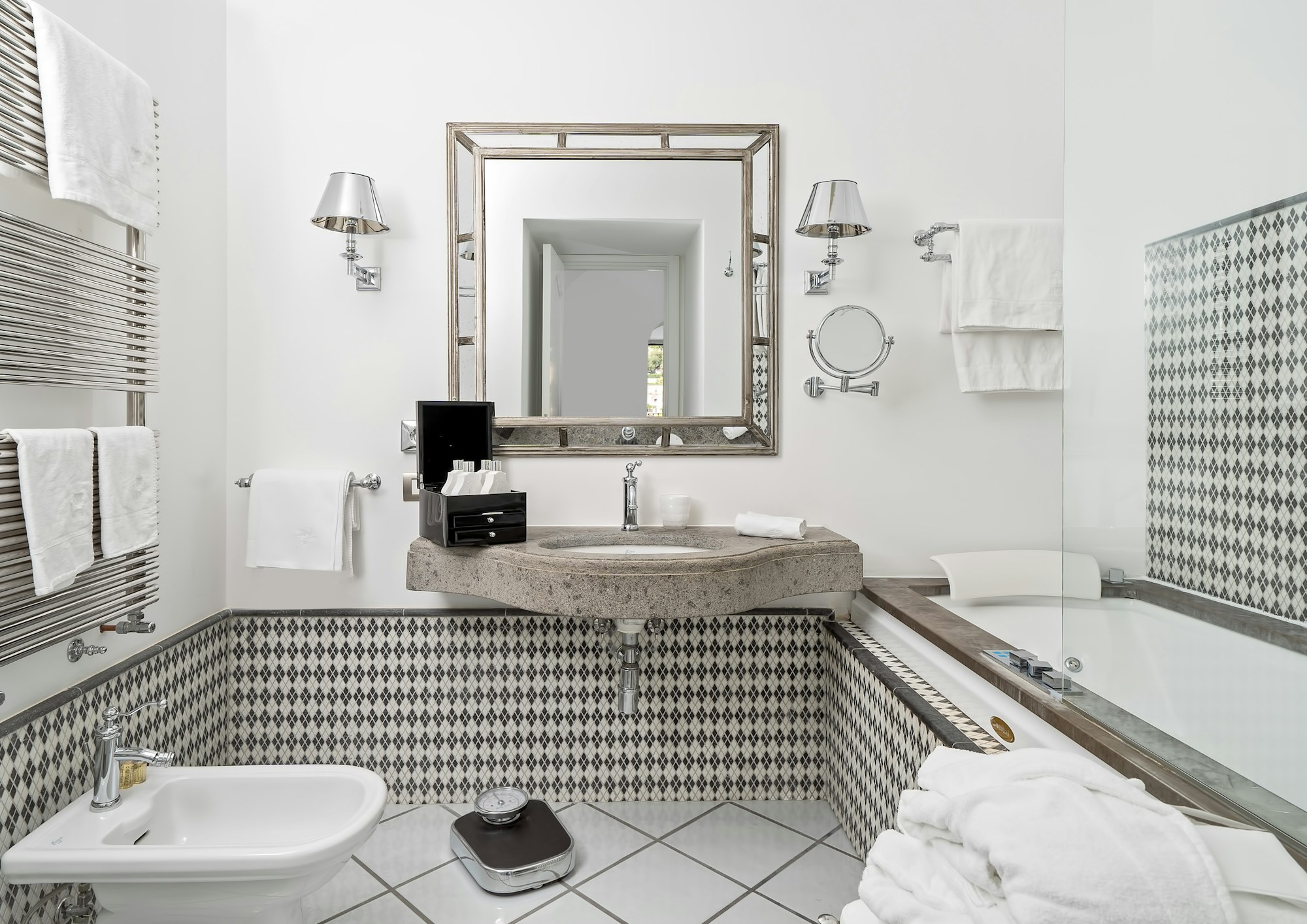 HVF Master Suite - Bathroom